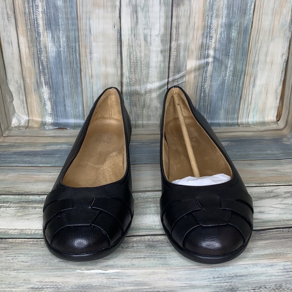 Naturalizer Women's Freeport Ballet Flat✅ - Picture 3 of 7